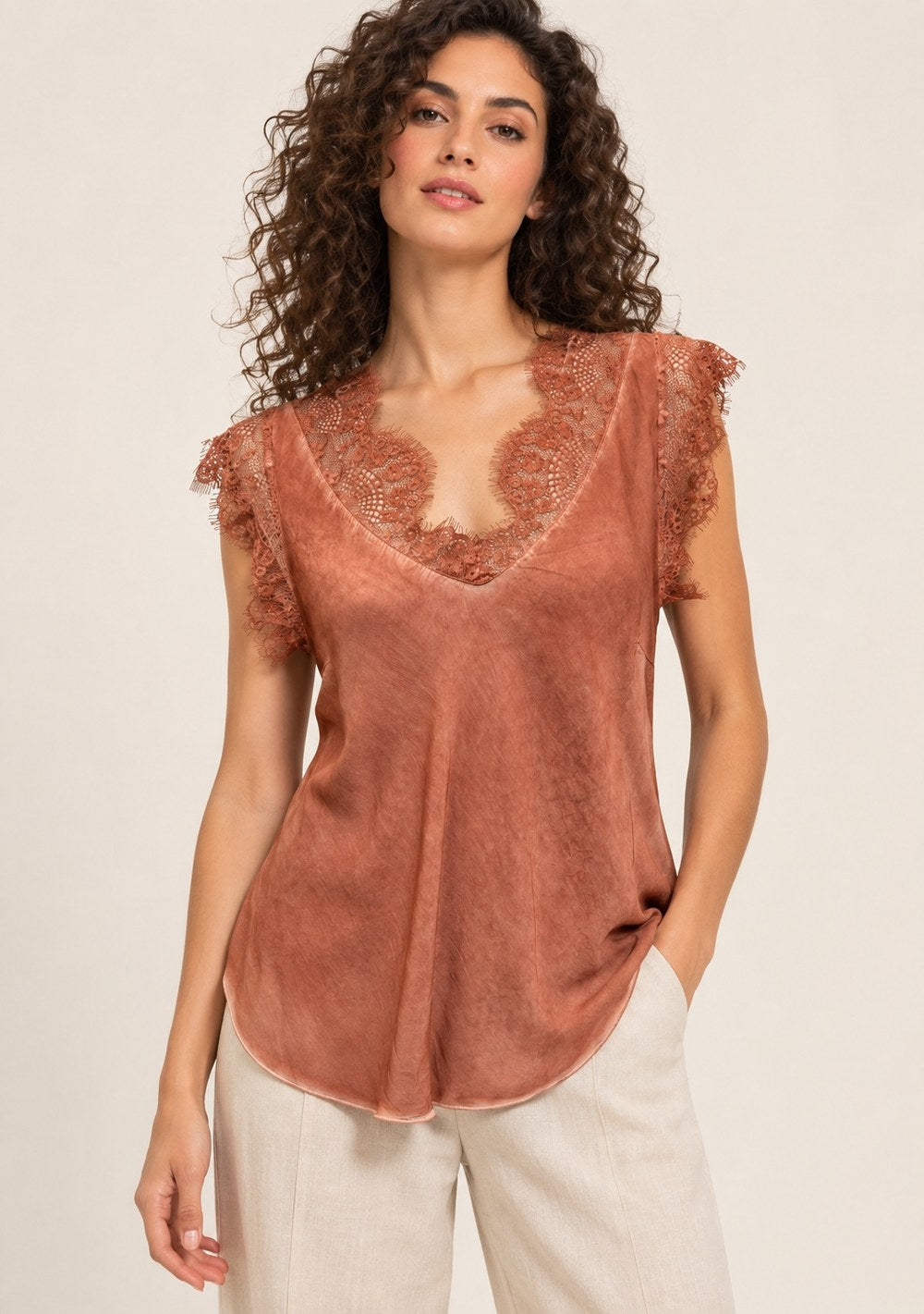 Maglia Manica Aletta Merletto da donna in colore coccio