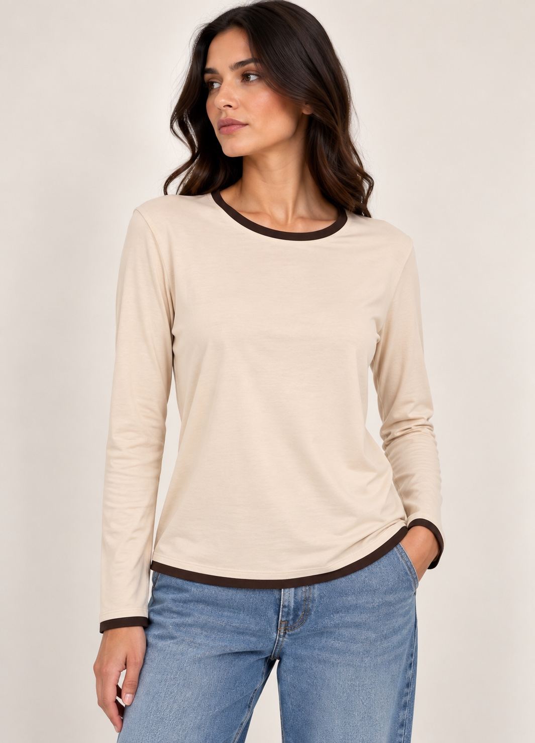 T-shirt bicolore in colore beige