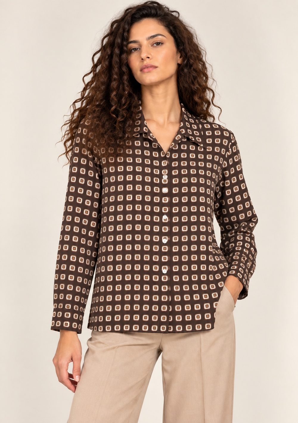Camicia Fantasia da donna in colore moro