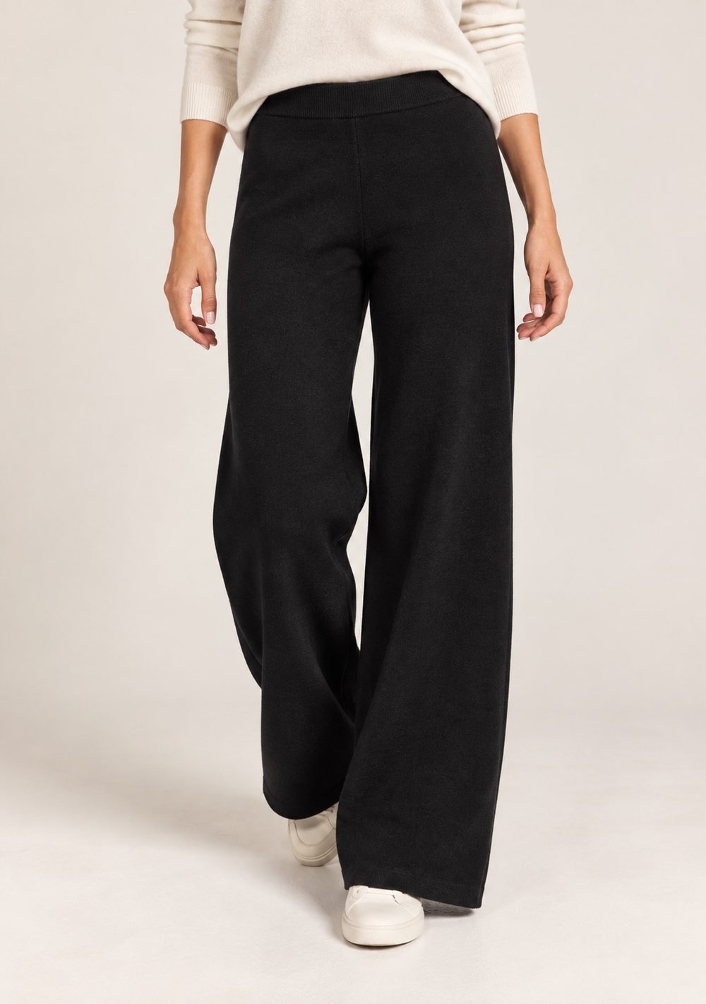 Pantaloni Palazzo da donna in colore nero