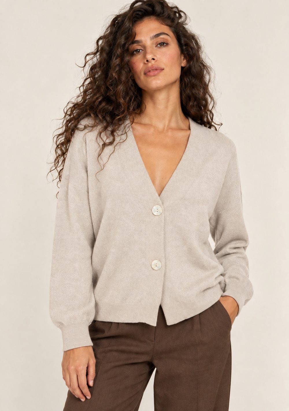 Cardigan 2 Bottoni Integrale da donna in colore beige