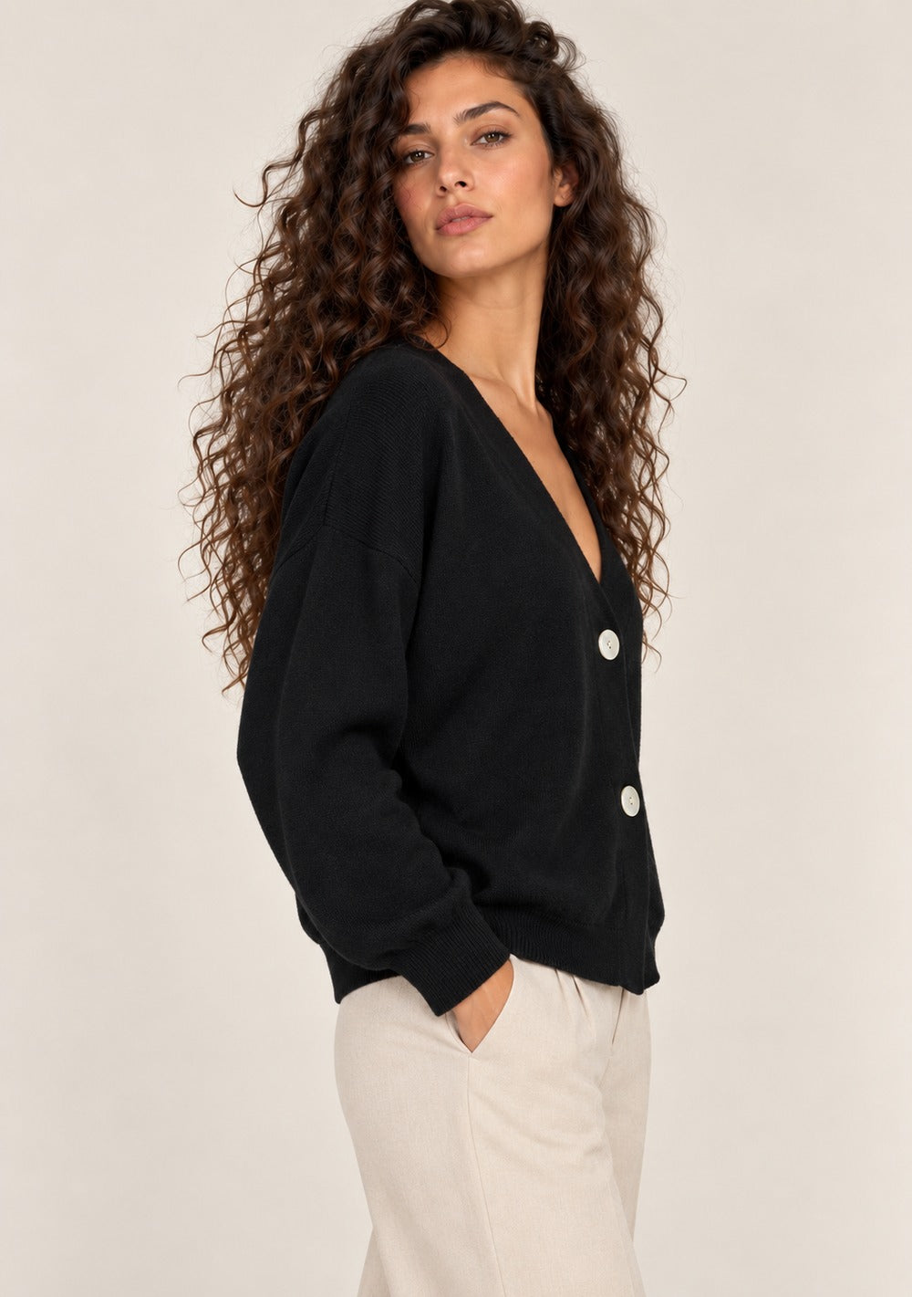 Cardigan 2 Bottoni Integrale da donna in colore nero, vista alternativa 2
