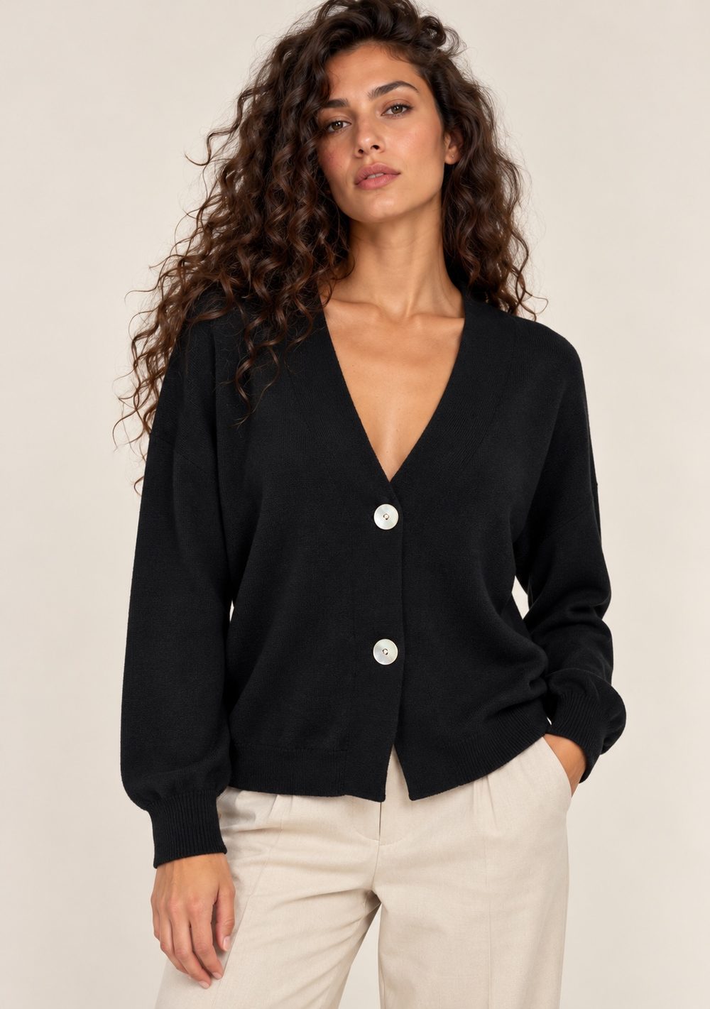 Cardigan 2 Bottoni Integrale da donna in colore nero