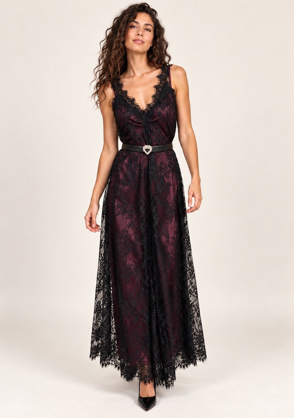 Abito in Merletto da donna in colore nero