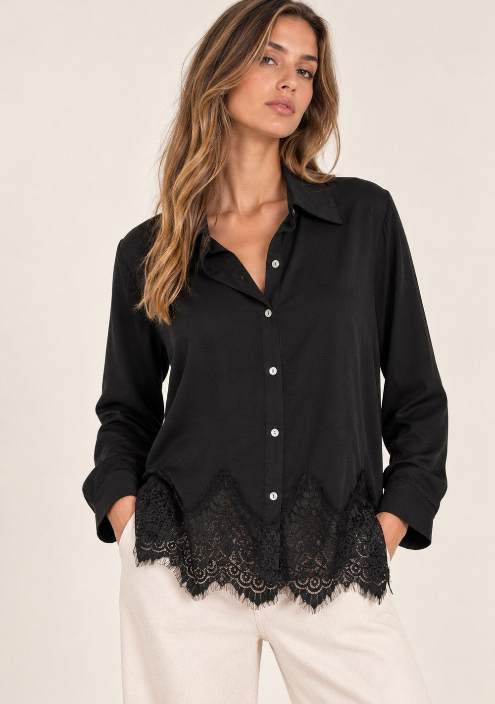 Camicia con Merletto da donna in colore nero