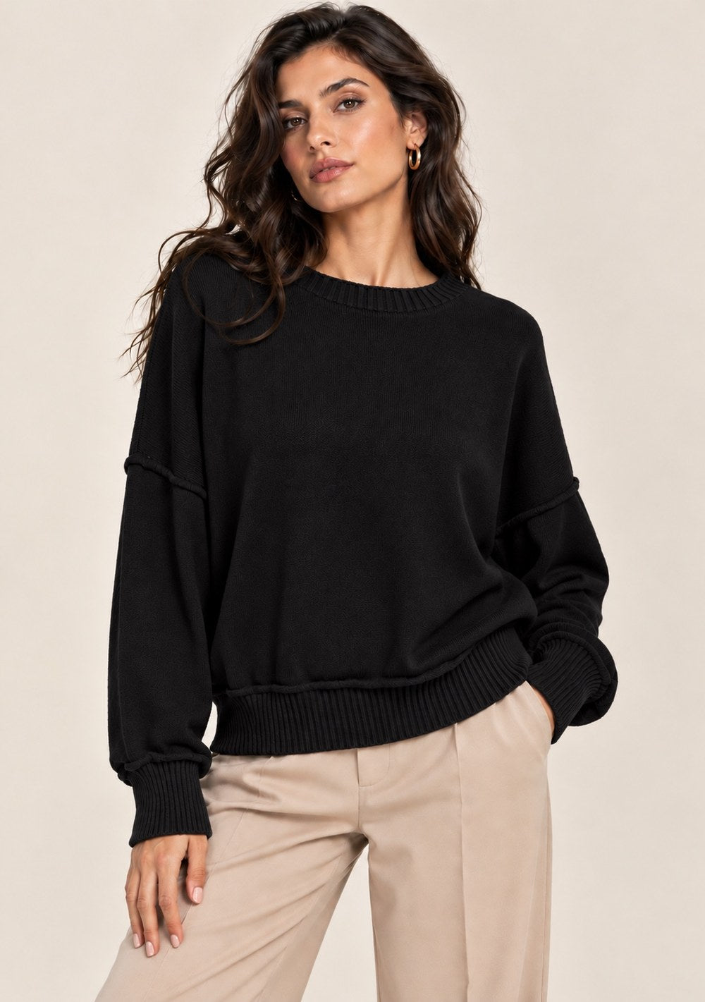 Maglia stondata cordone in colore nero