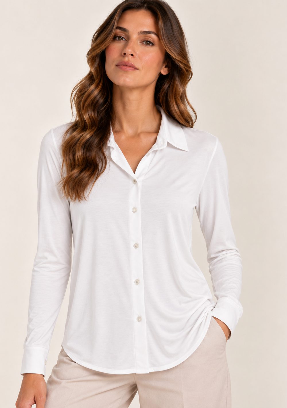 Camicia Tinta Unita da donna in colore bianco