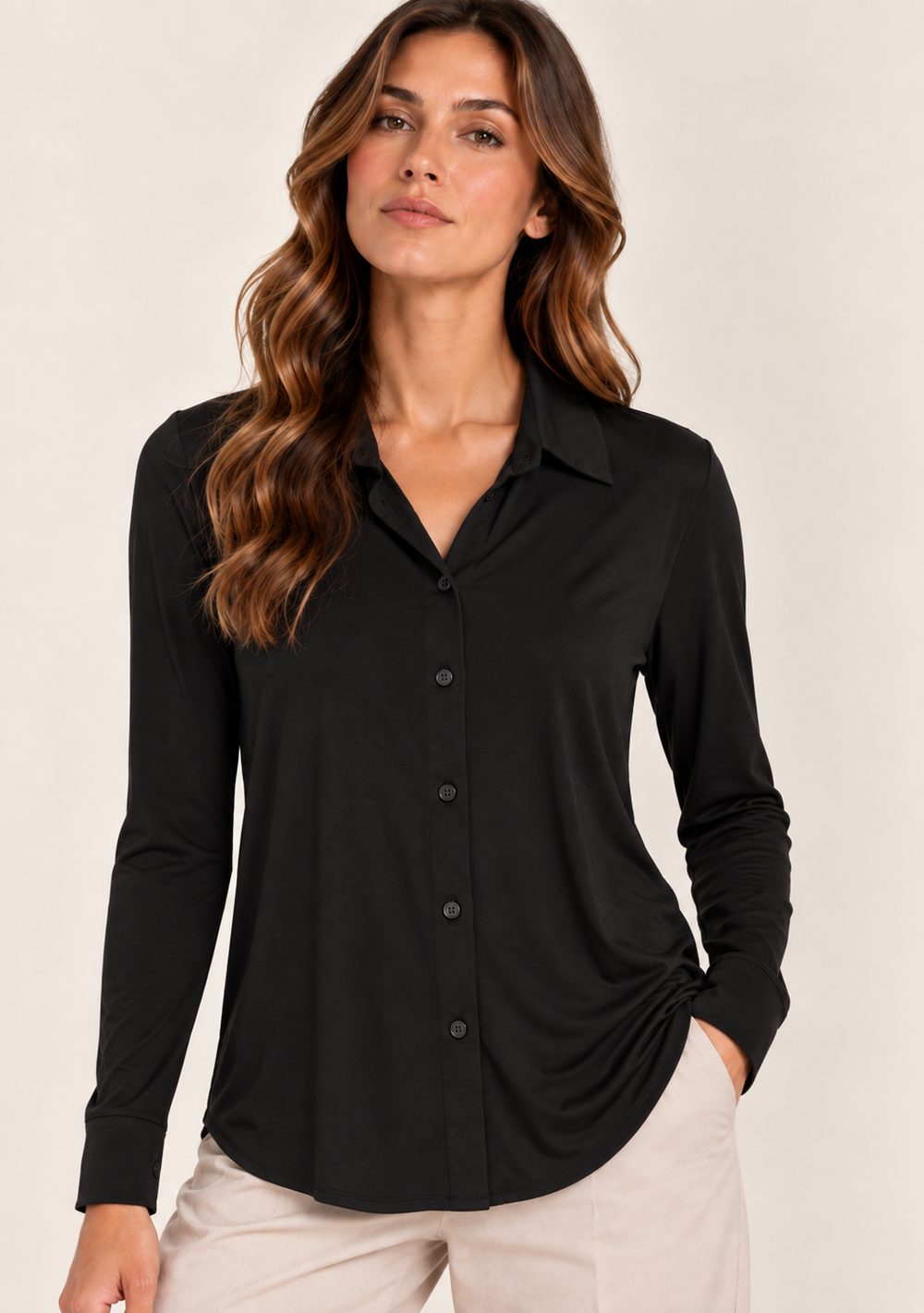 Camicia Tinta Unita da donna in colore nero