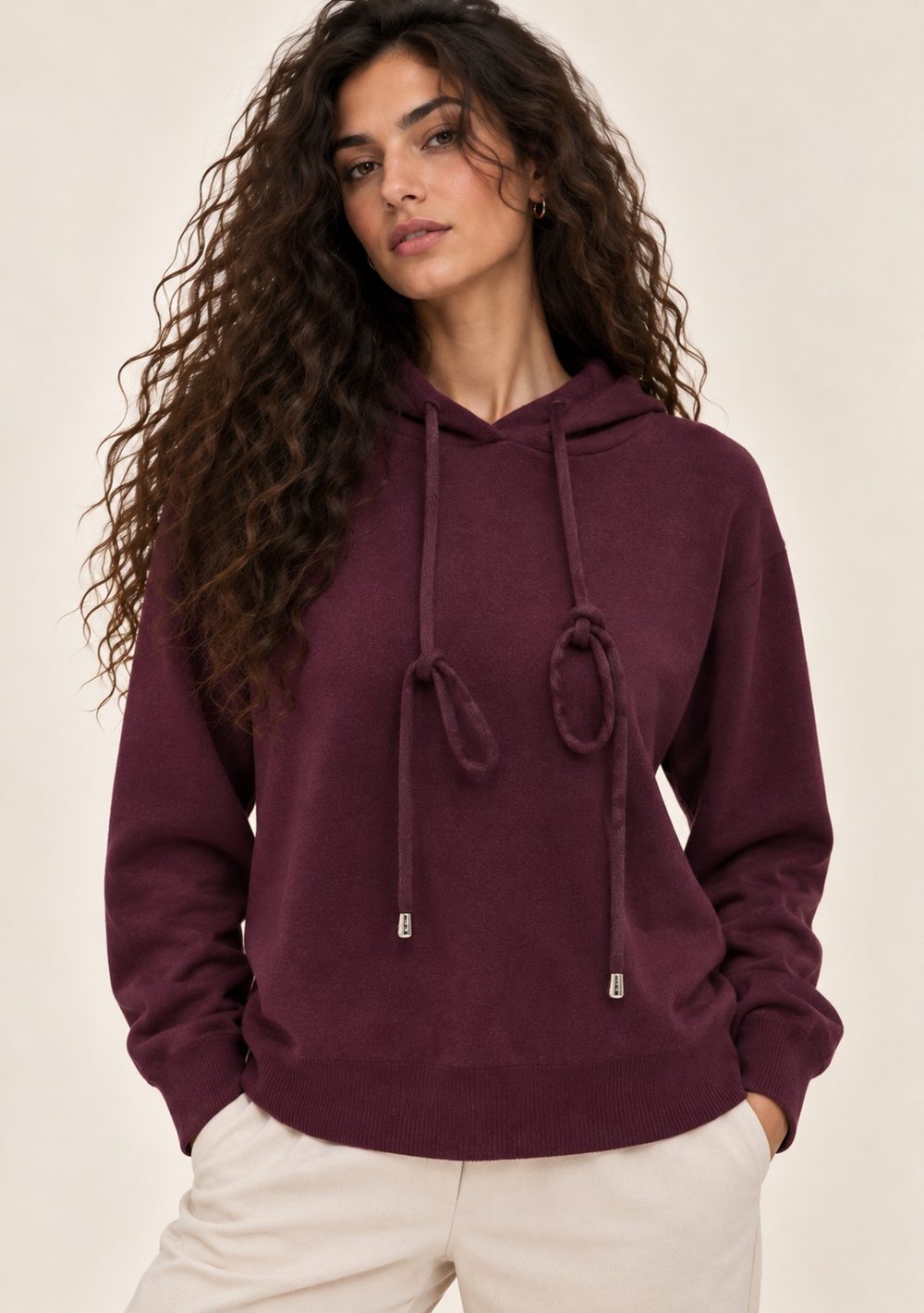 Maglia con Cappuccio da donna in colore vino