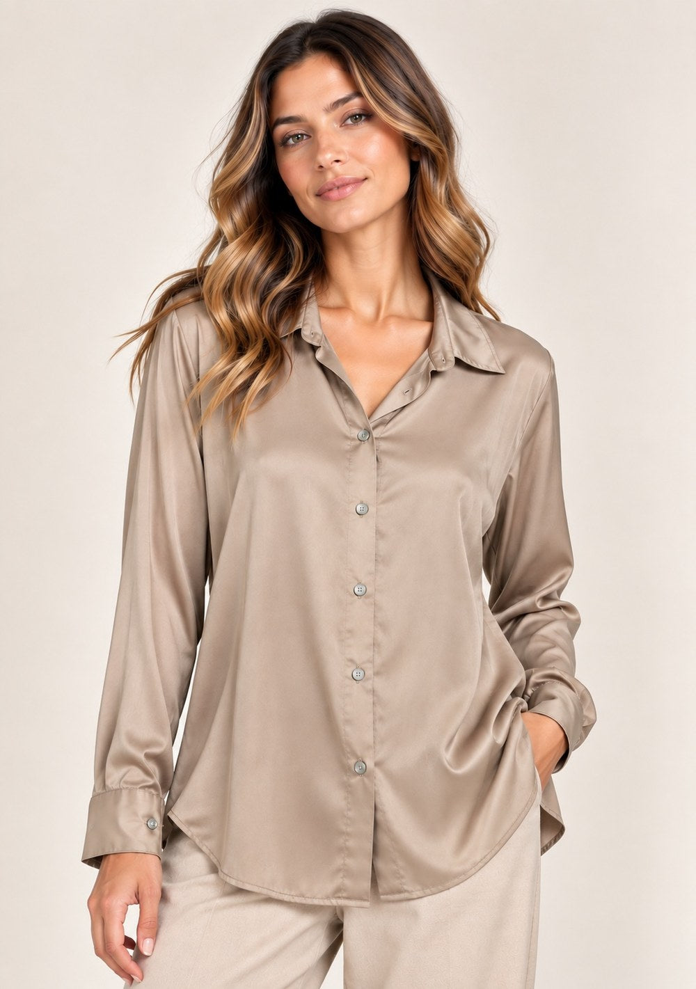 Camicia Satin da donna in colore champagne