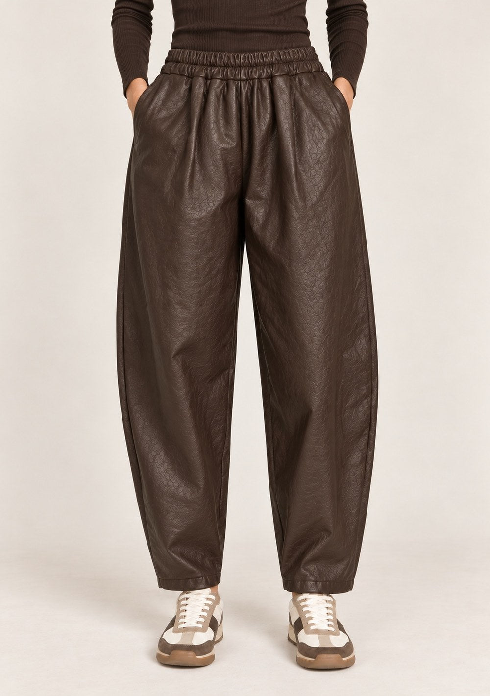 Pantaloni Balloon Ecopelle da donna in colore moro