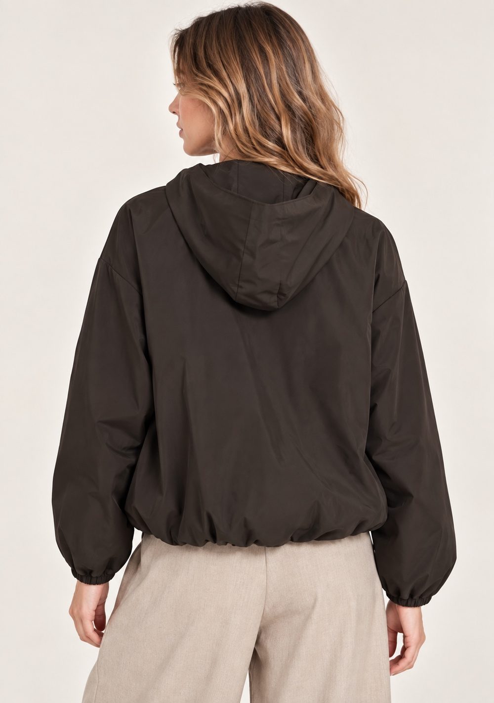 Bomber Tecnico Cappuccio da donna in colore moro, vista alternativa 2