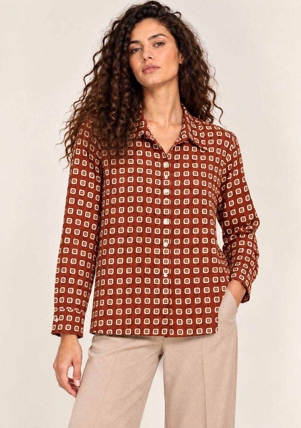 Camicia Fantasia da donna in colore coccio