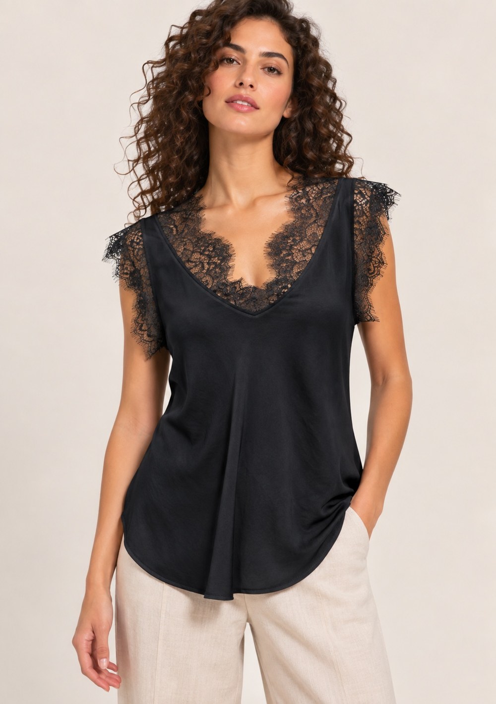 Maglia Manica Aletta Merletto da donna in colore nero