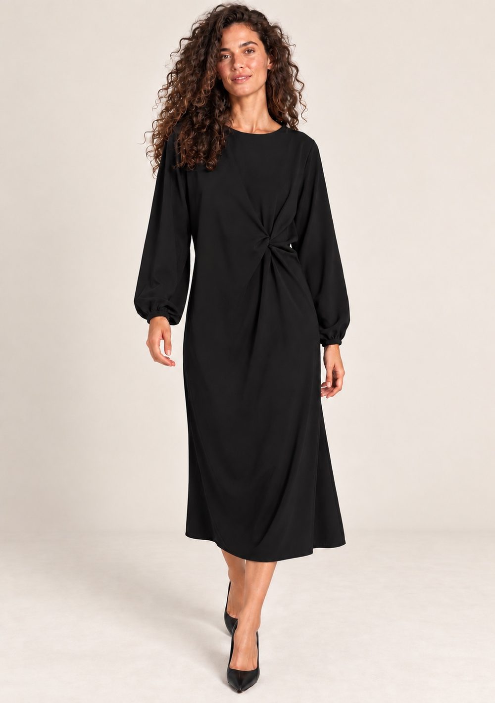 Abito Lungo con Nodo da donna in colore nero