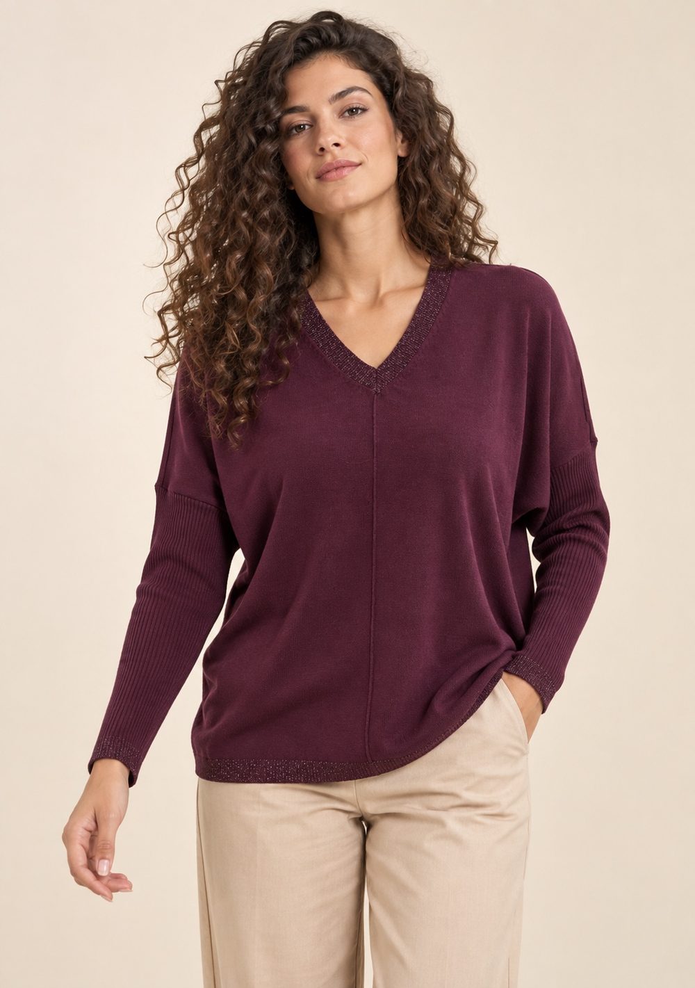 Maglia Scollo a V Riporti Lurex da donna in colore vino