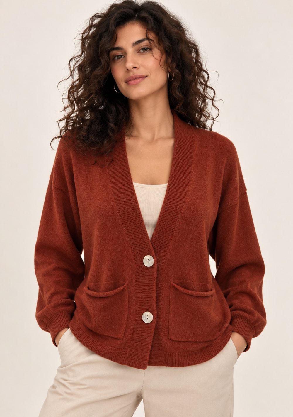 Cardigan 2 Bottoni con Tasche da donna in colore coccio
