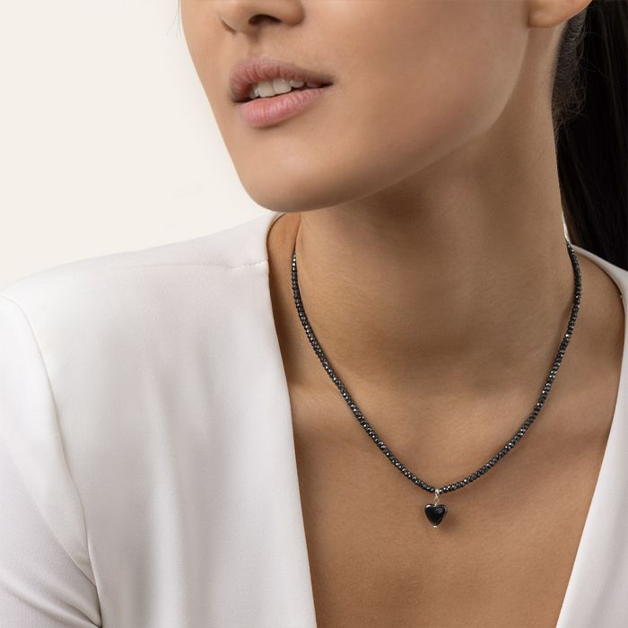 COLLANA REGOLABILE CUORE PENDENTE  (FILO NERO)