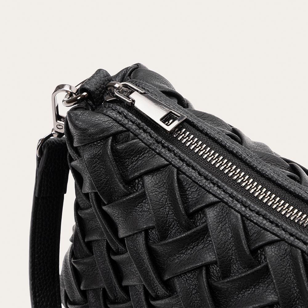 WEAVED POCHETTE BAG BLACK