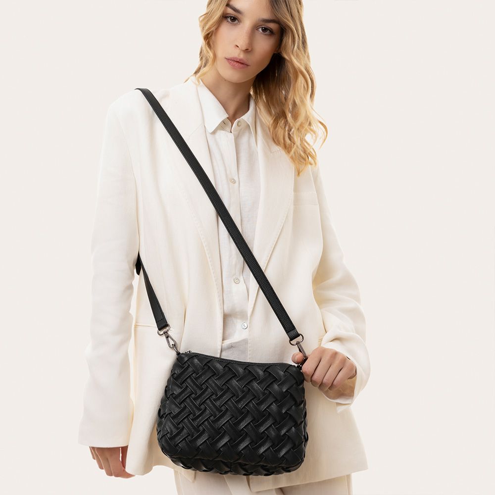 WEAVED POCHETTE BAG BLACK