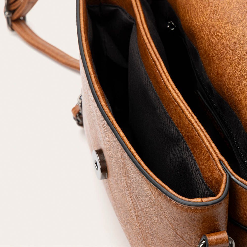 FLAP BAG BROWN