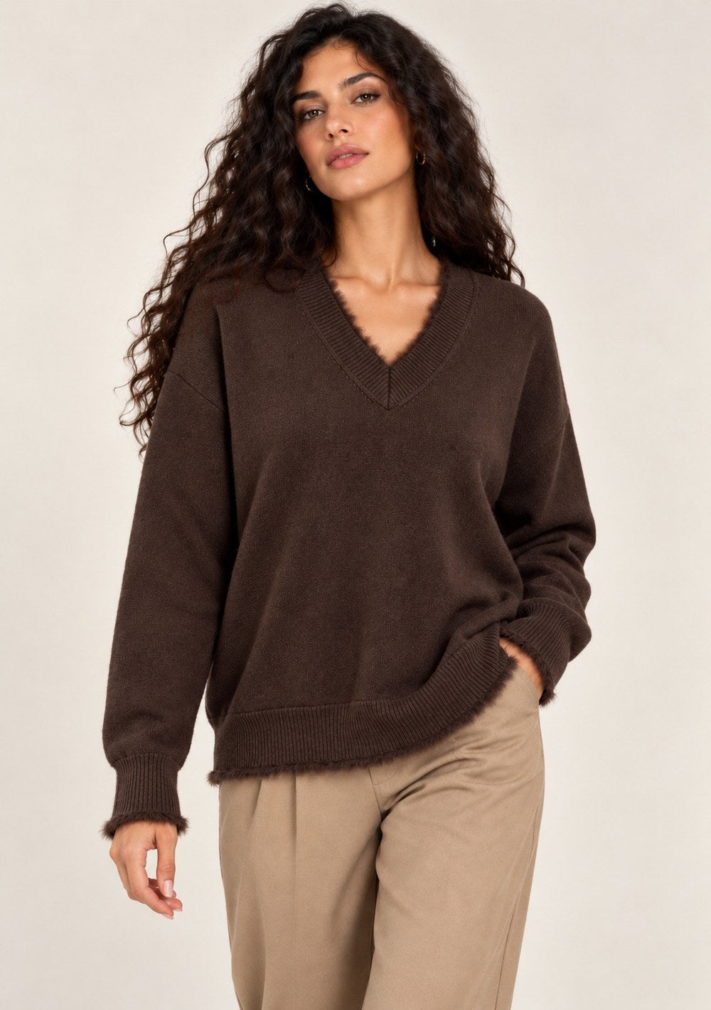 Maglia Scollo a V con Piume - foto 4